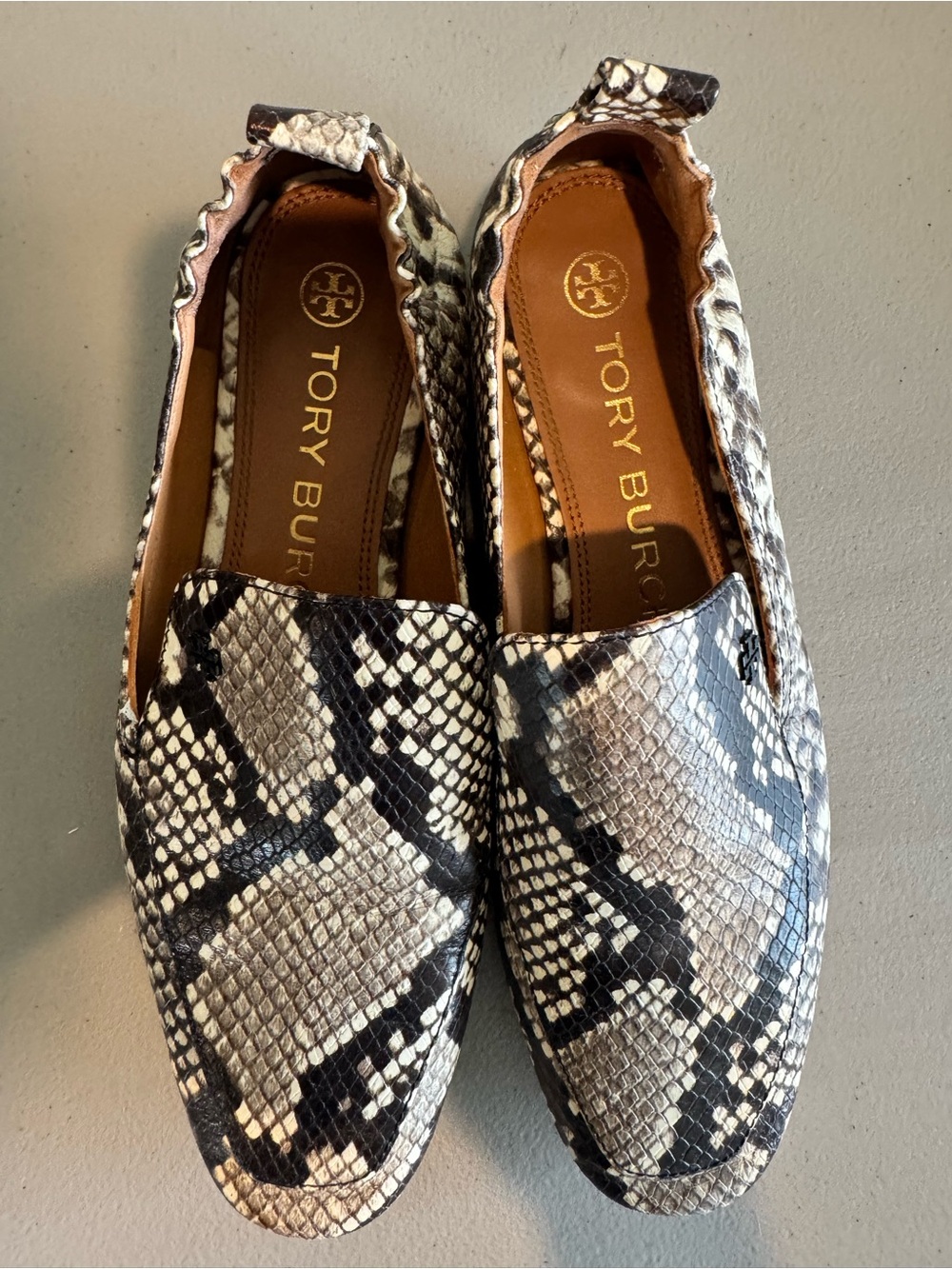 Tory Burch Black & White Snake-Print Leather Loafers 7 Barely Worn!